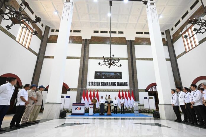 Presiden Prabowo Subianto meresmikan revitalisasi Stasiun Semarang Tawang di Kota Semarang, Jawa Tengah, Kamis (30/7/2026). (Sumber Foto: BPMI Setpres)