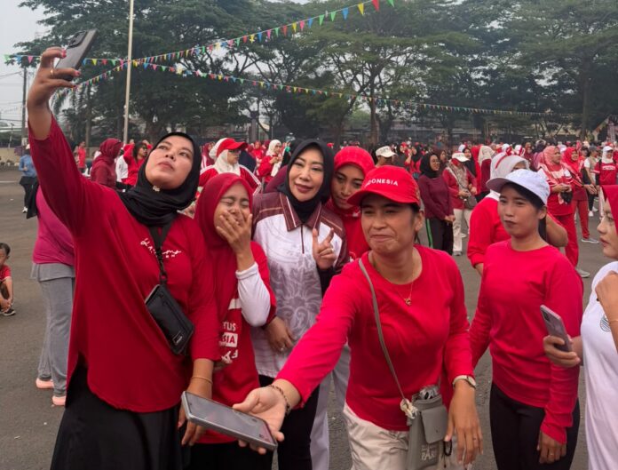 jalan santai di Kecamatan Panongan
